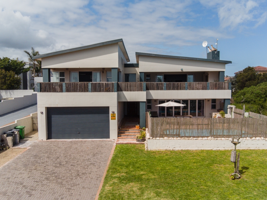 5 Bedroom Property for Sale in Myburgh Park Western Cape
